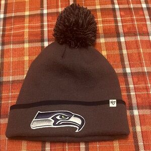 EUC 47 Brand Seattle Seahawks Beanie - Grey